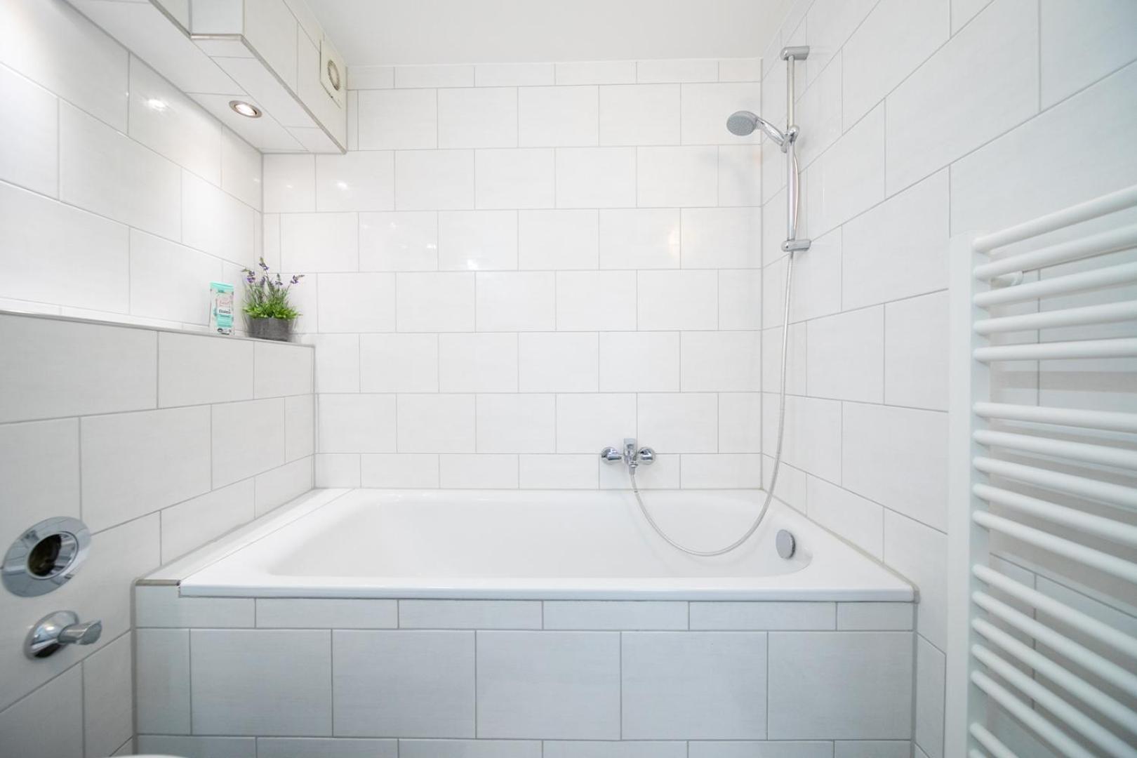 Favorite Stays -Suite And More - Altstadt Düsseldorf Buitenkant foto